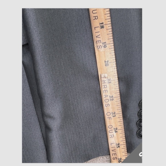Mens 2pc Calvin Klein suit grey silver 42L excellent condition - Picture 7 of 16